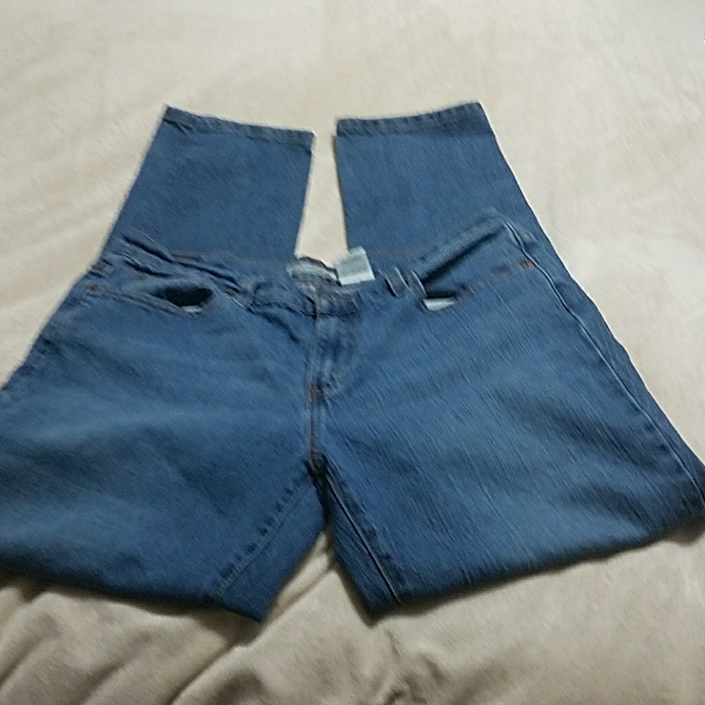 Levis - Picture 2 of 2